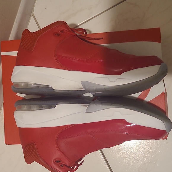Nike Air Jordan Max Aura 3 University Red CZ4167-600 Men's Size 11.5 - Picture 3 of 11